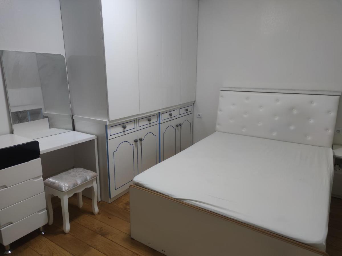Privee A -salle De Bain Et Toilettes Sont Commune, -pas De Cuisine Homestay